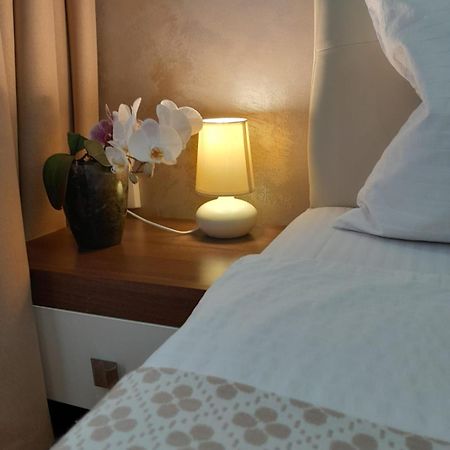Ap Hector Apartment Navodari Bagian luar foto